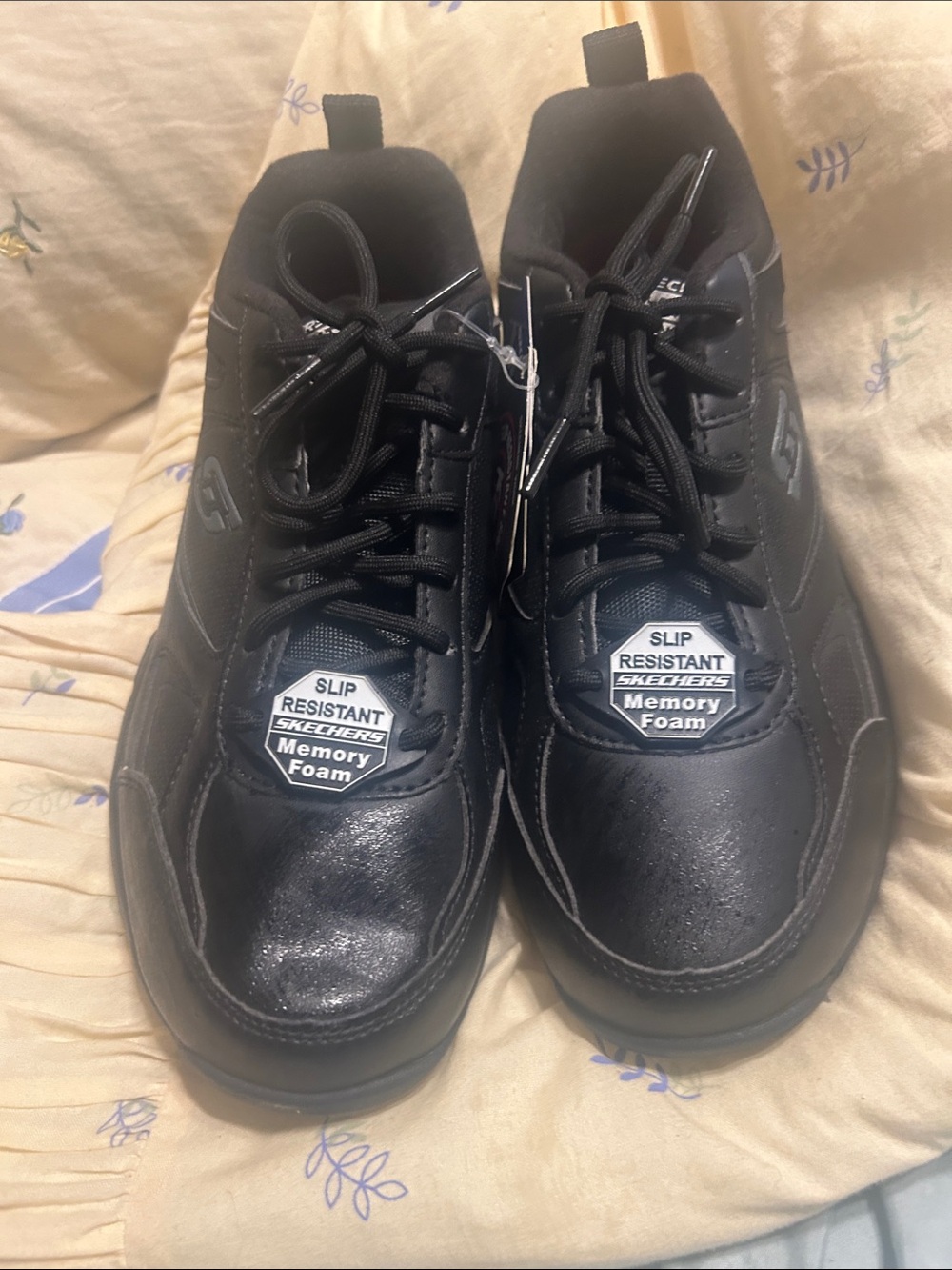 Skechers Men's Black Lace-Up Slip-Resistant Memory Foam Trainers